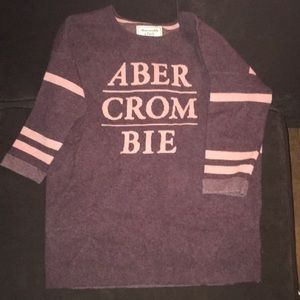 Quarter length sweater